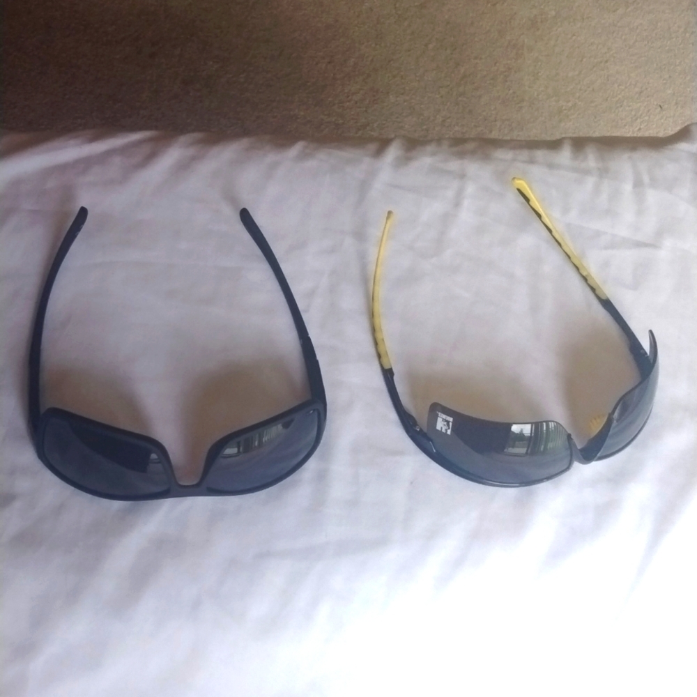 Sunglasses - Picture 2 of 7